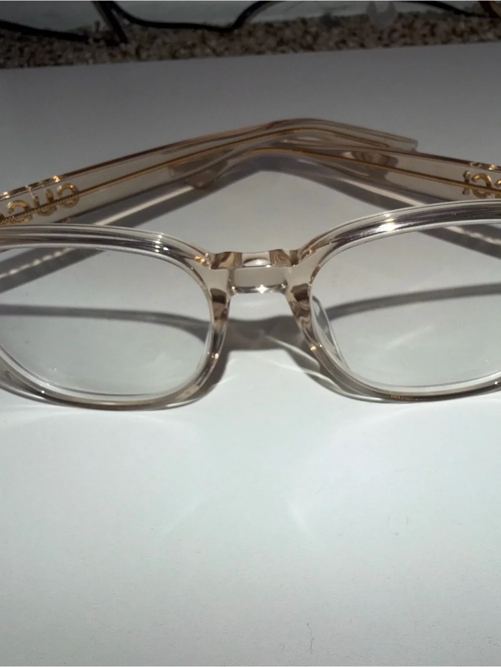 Gucci unisex Clear/Champagne Eyeglass Frames w/ Gucci Case